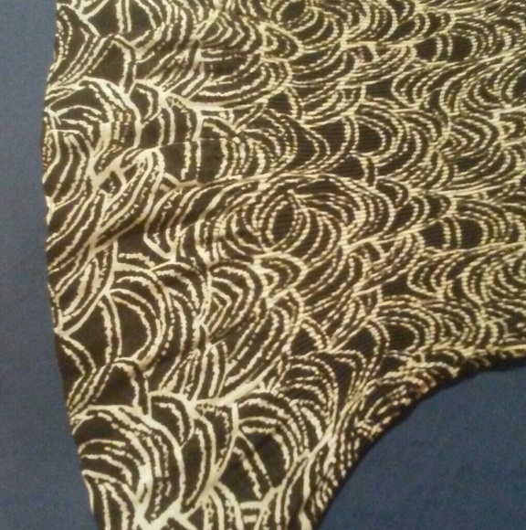 Black and white small blouse - Picture 3 of 5